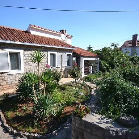 아파트 Punta 4234 *